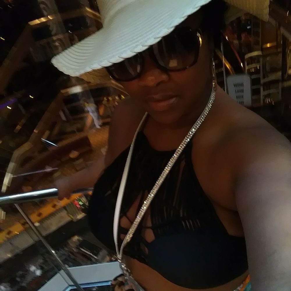Meet your Posher, Latrice
